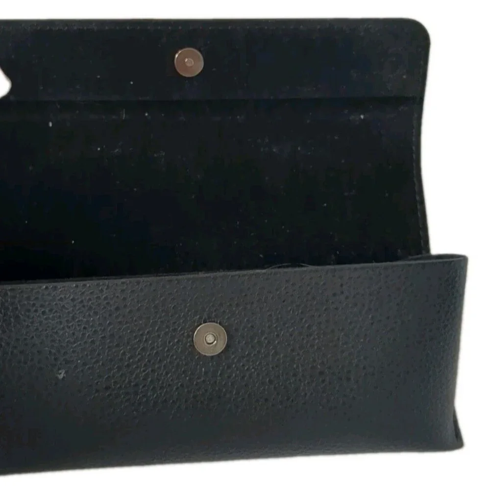 GUESS Eyeglass Sunglass Case Black Faux Leather Magnetic Clclosure Eyewear Hard